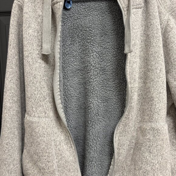 Discount Shipping on Warm and cozy Men's zip front hoodie. - Picture 3 of 5